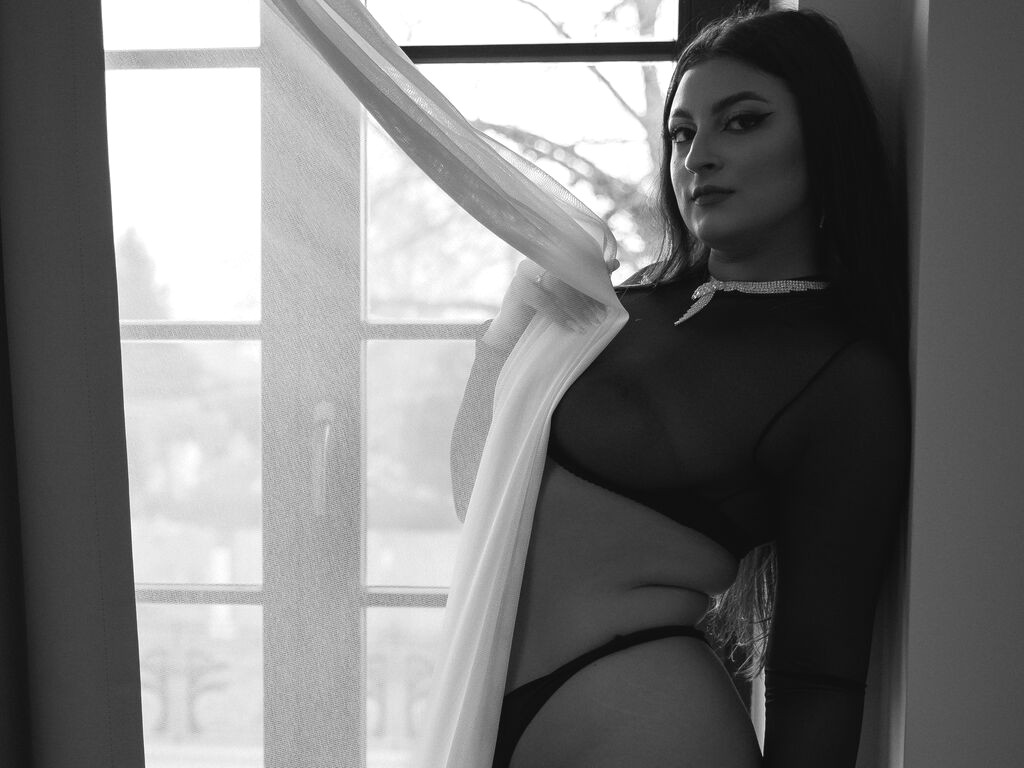 NatashaOlive naked cam model gallery photo