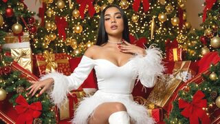 NathaschaGalaz 18 female naked cam model profile
