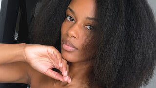 NicolCastiblanco 19 female live cam model profile