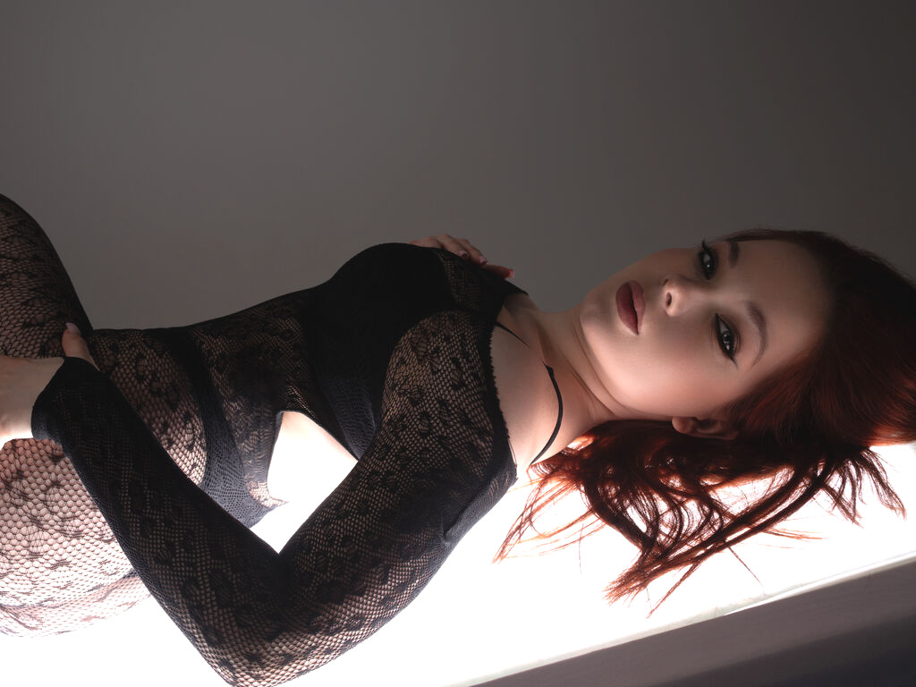 NikaMoyre nude cam model profile photo