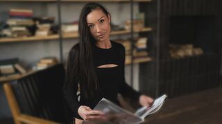NikoleMills 36 female sexy cam model profile