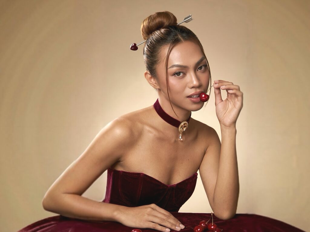 NiyenSilvano nude cam model profile photo