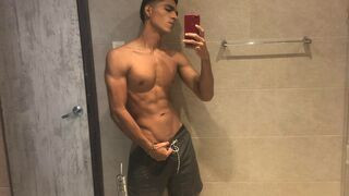 NoahCol Profile