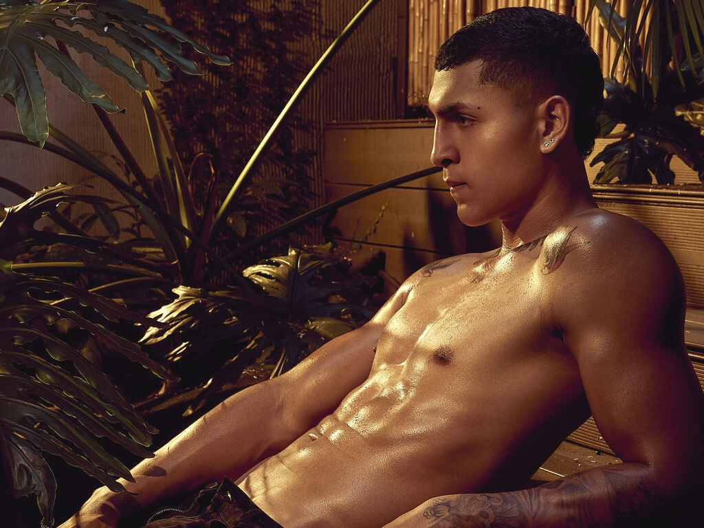 NoahVolkov Naked