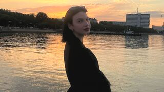NoraFinch 20 female erotic cam model profile