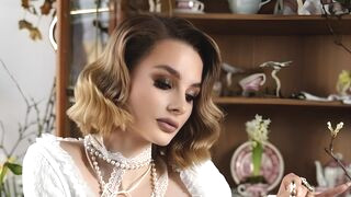 NoraMoreau 21 female erotic cam model profile