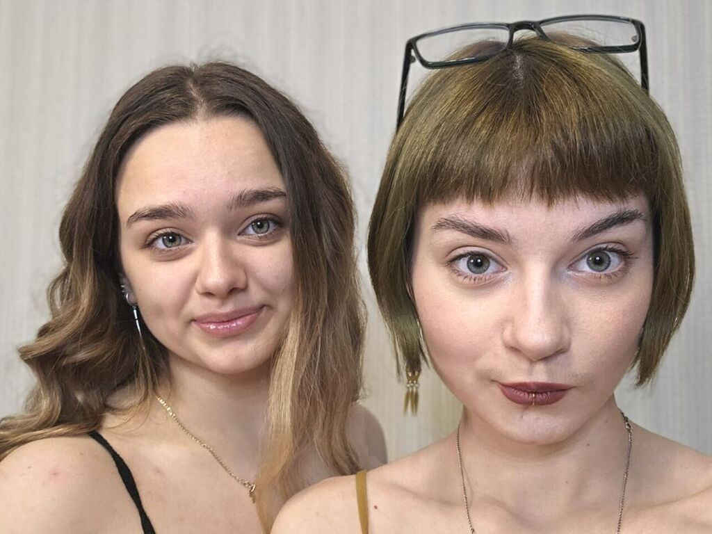 NoreenAndJuliana Naked