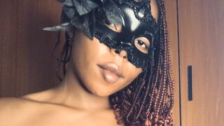OdessaValekira 25 female strip cam model profile