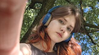 OliviaHurewicz 18 female erotic cam model profile
