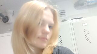 OliviaRambousek 18 female erotic cam model profile