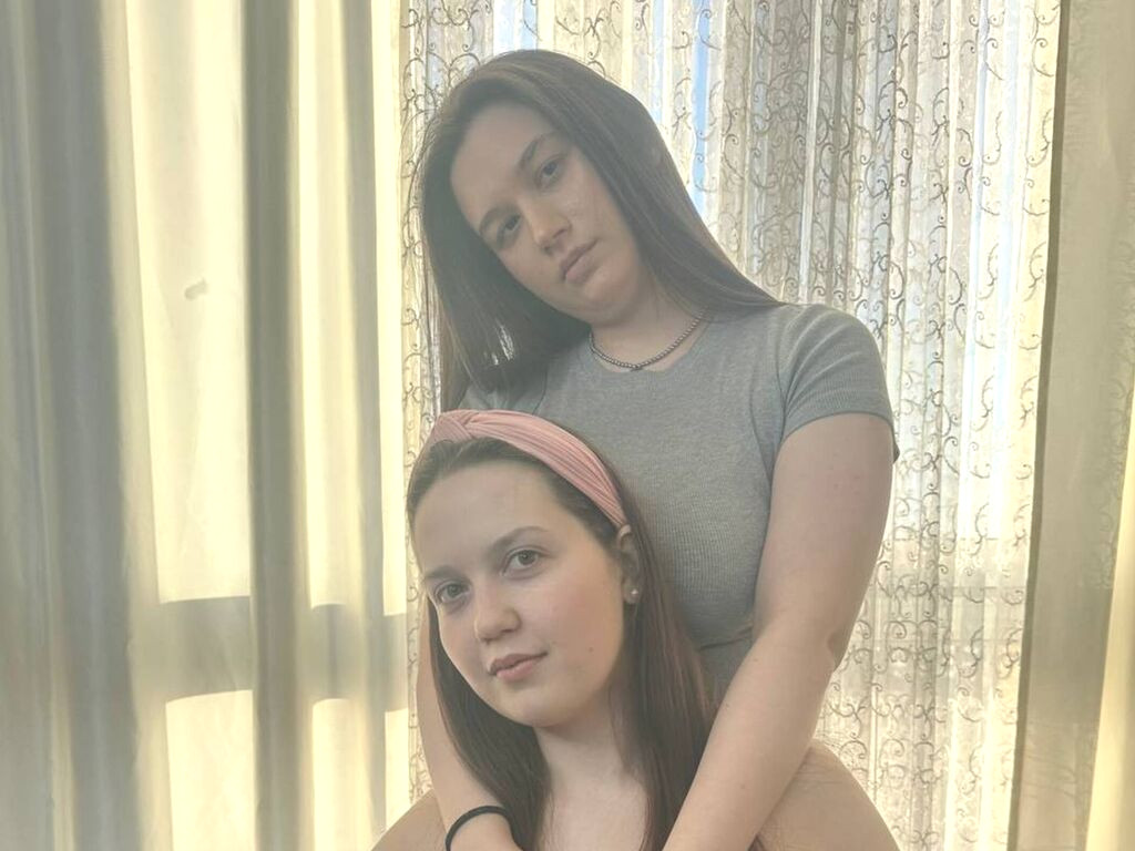 OraAndDoris Naked