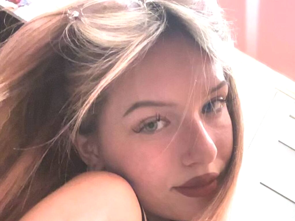 PatriciaLois nude cam model profile photo
