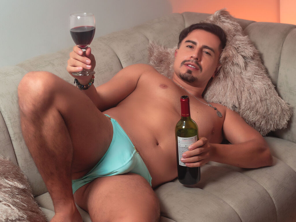 PeterGrannt nude cam model profile photo