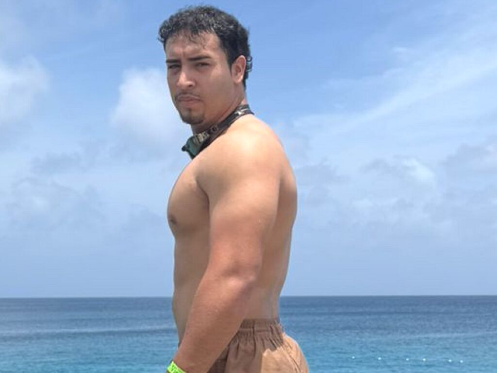 PoulDiaz naked cam model gallery photo
