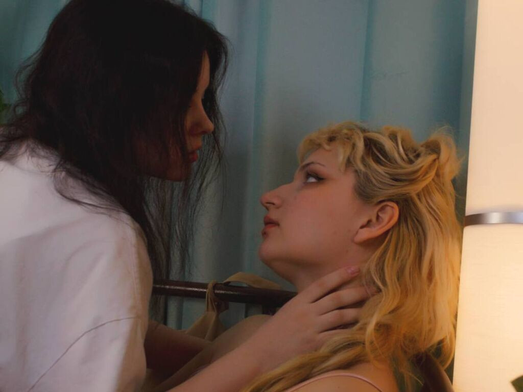 PrimroseAndDaisy Naked