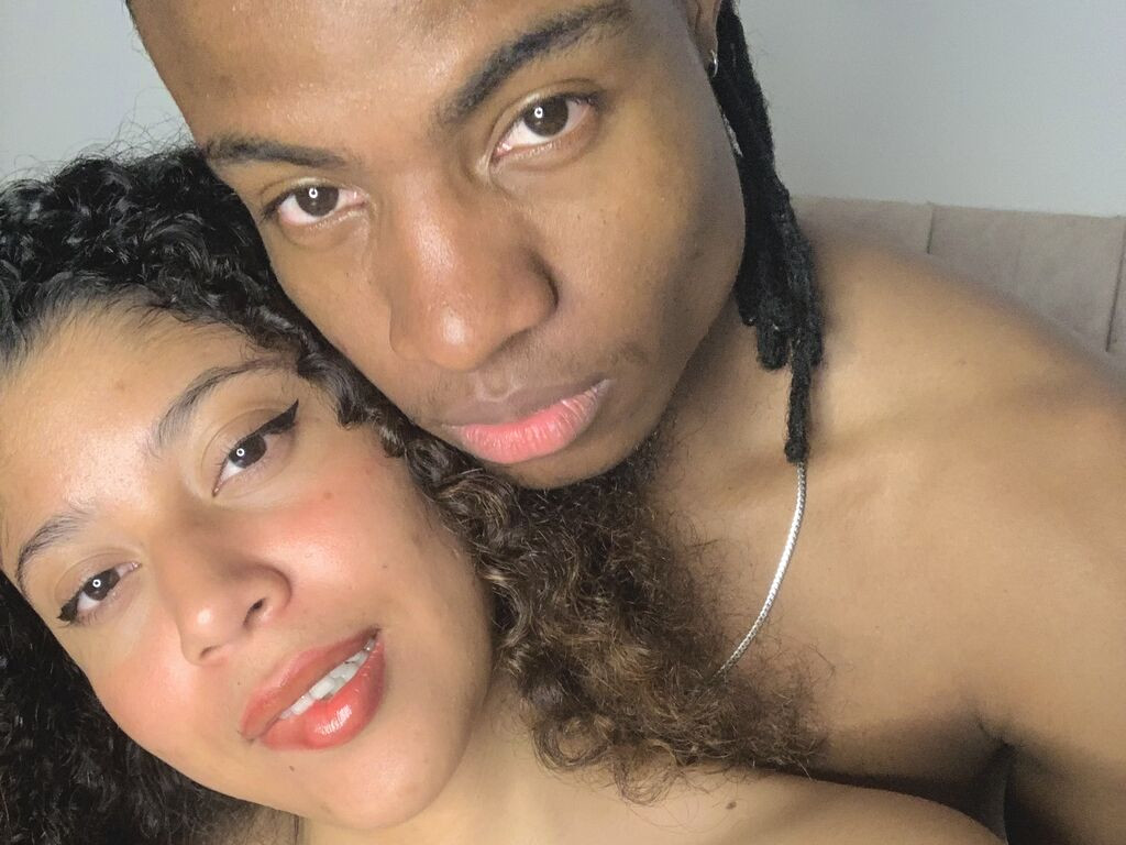 RaidenAndLorelei nude cam model profile photo