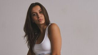 RandaJesiolowski 21 female sexy cam model profile