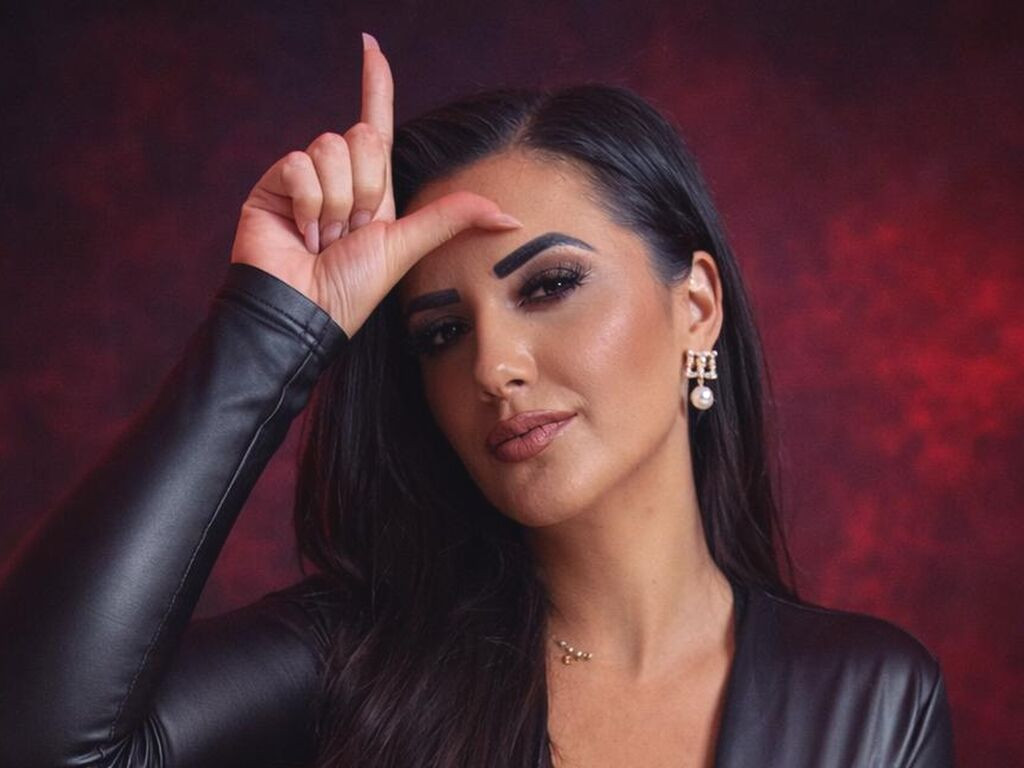 RaveenNoire nude cam model profile photo