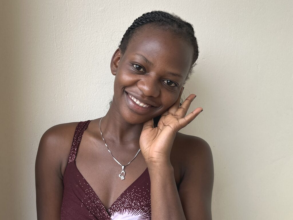 RemiNax nude cam model profile photo