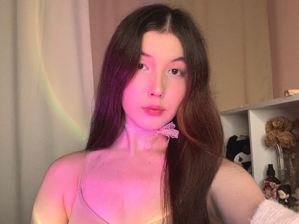 RinKawai naked cam model gallery photo
