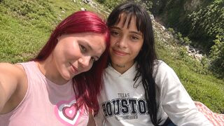 RitaAndNoelle 22 female lesbian erotic cam model profile