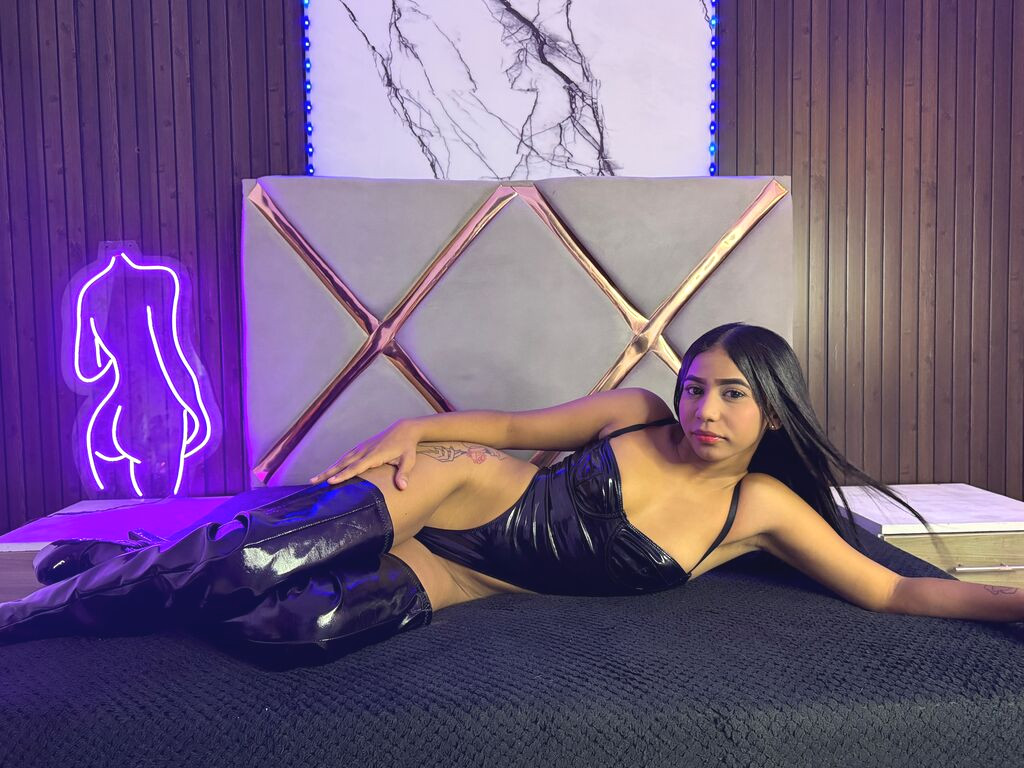 RouseDiazz nude cam model profile photo