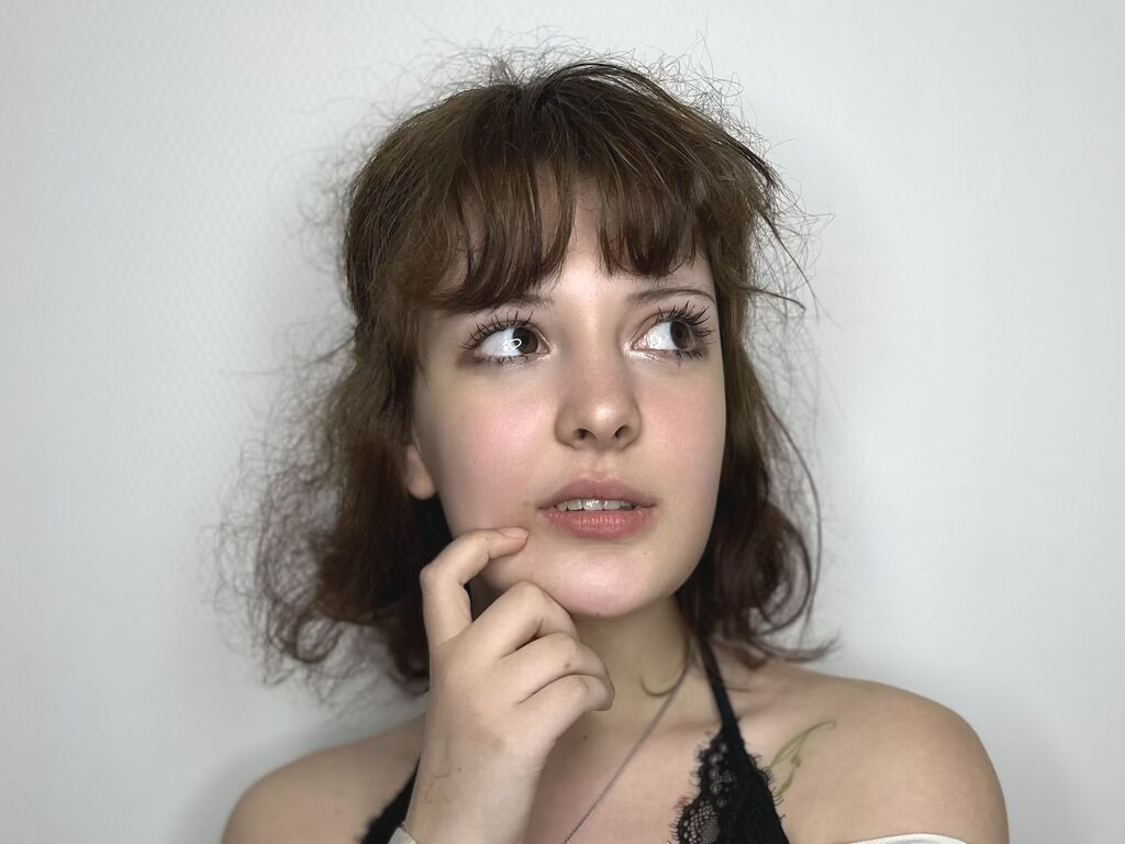 RozanneLedet nude cam model profile photo