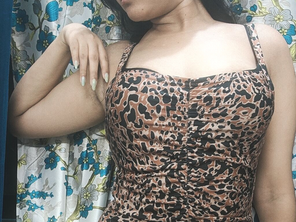 RuhiandRohan naked cam model gallery photo