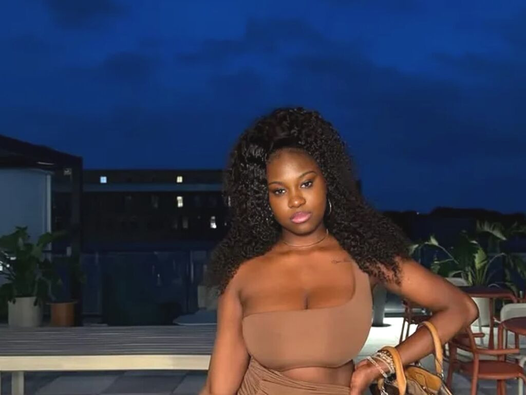 RuthieMike nude cam model profile photo
