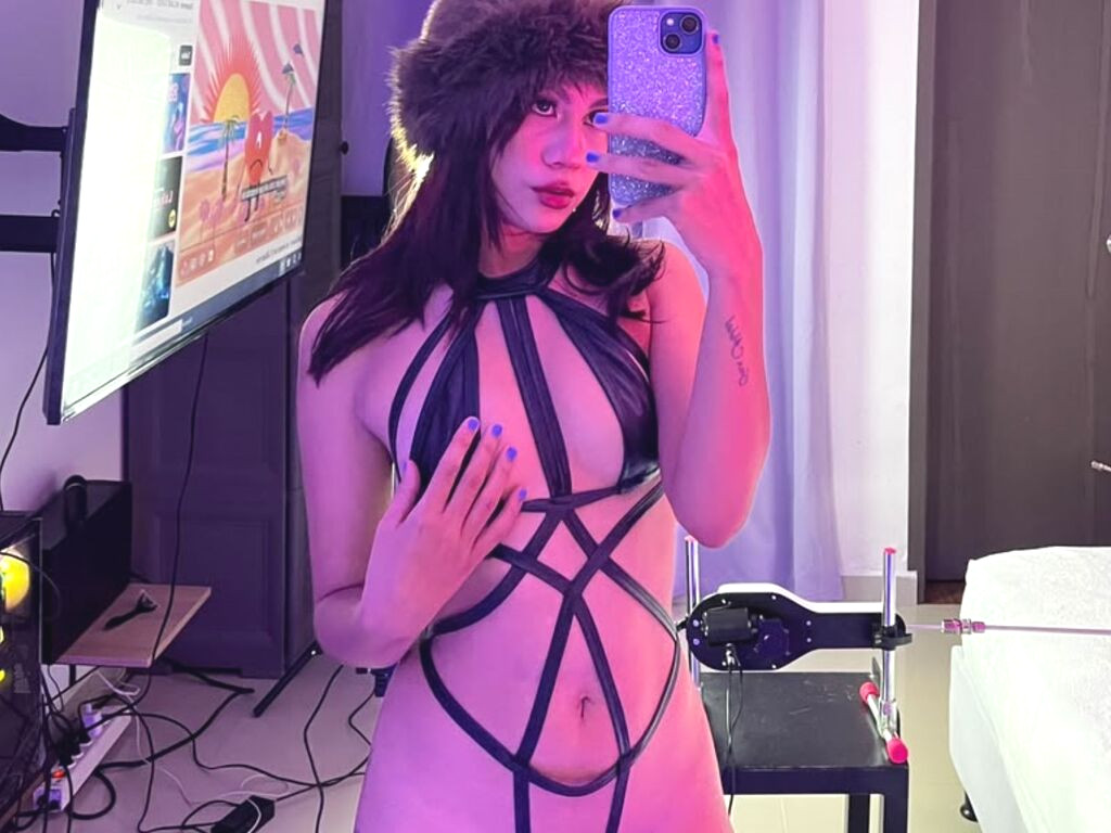 SabrinnaTaylor naked cam model gallery photo