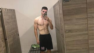 SamHuston 25 male nude related cam model profile