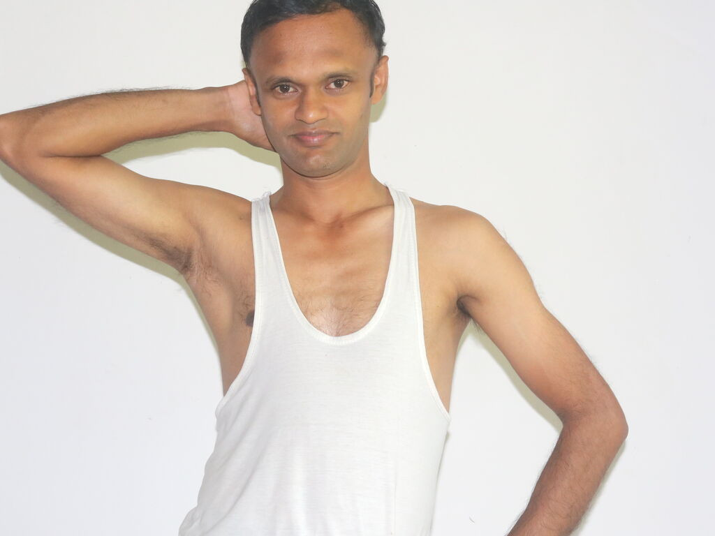 SamanKumara naked cam model gallery photo