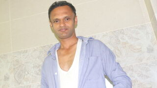 SamanKumara 37 male nude related cam model profile