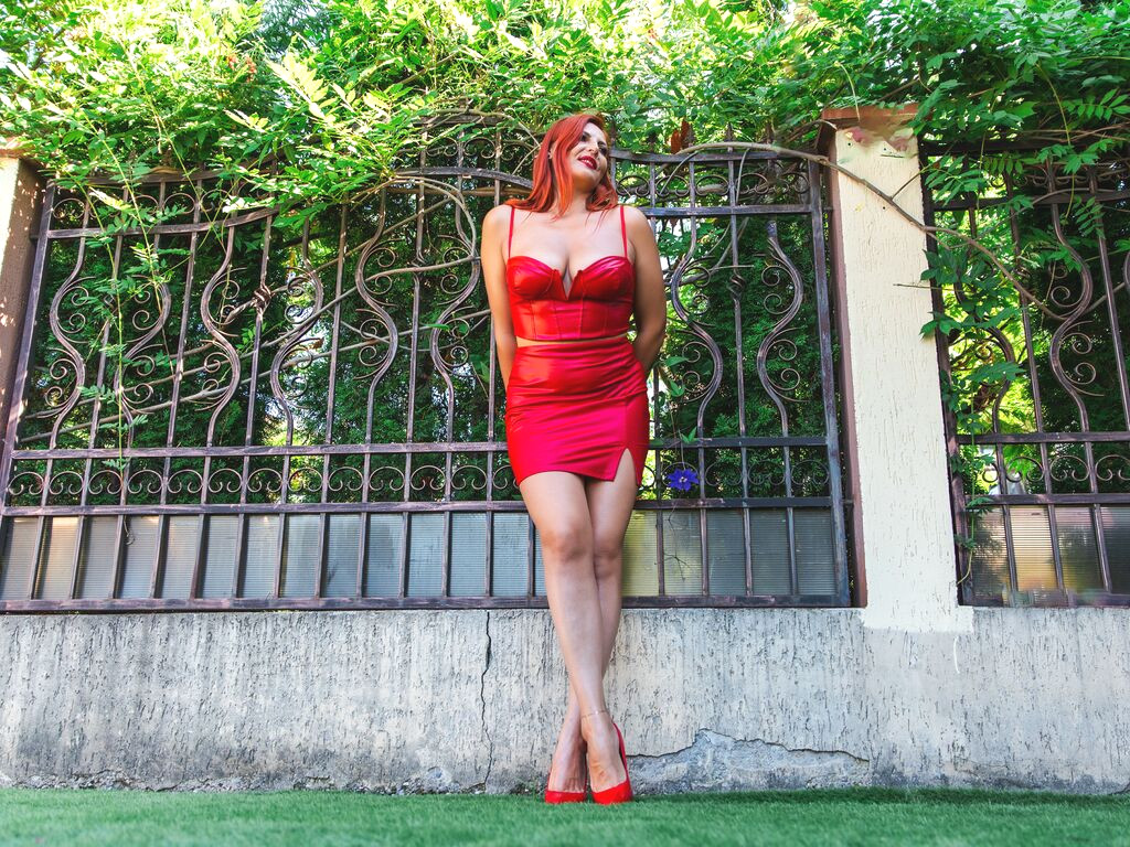 SaraAsante Nude