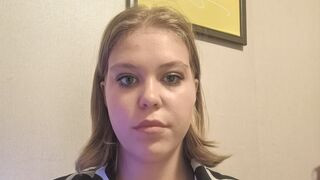 SaturninaLeavitt 18 female naked cam model profile