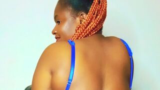SelenaTrust 25 female strip cam model profile