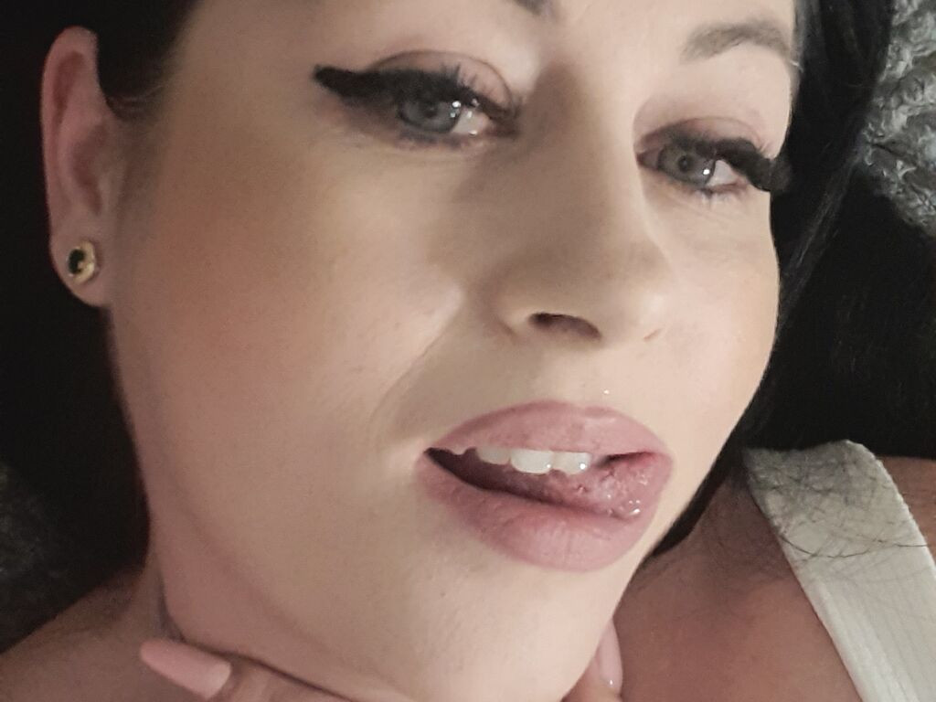 SellenaBlom Naked