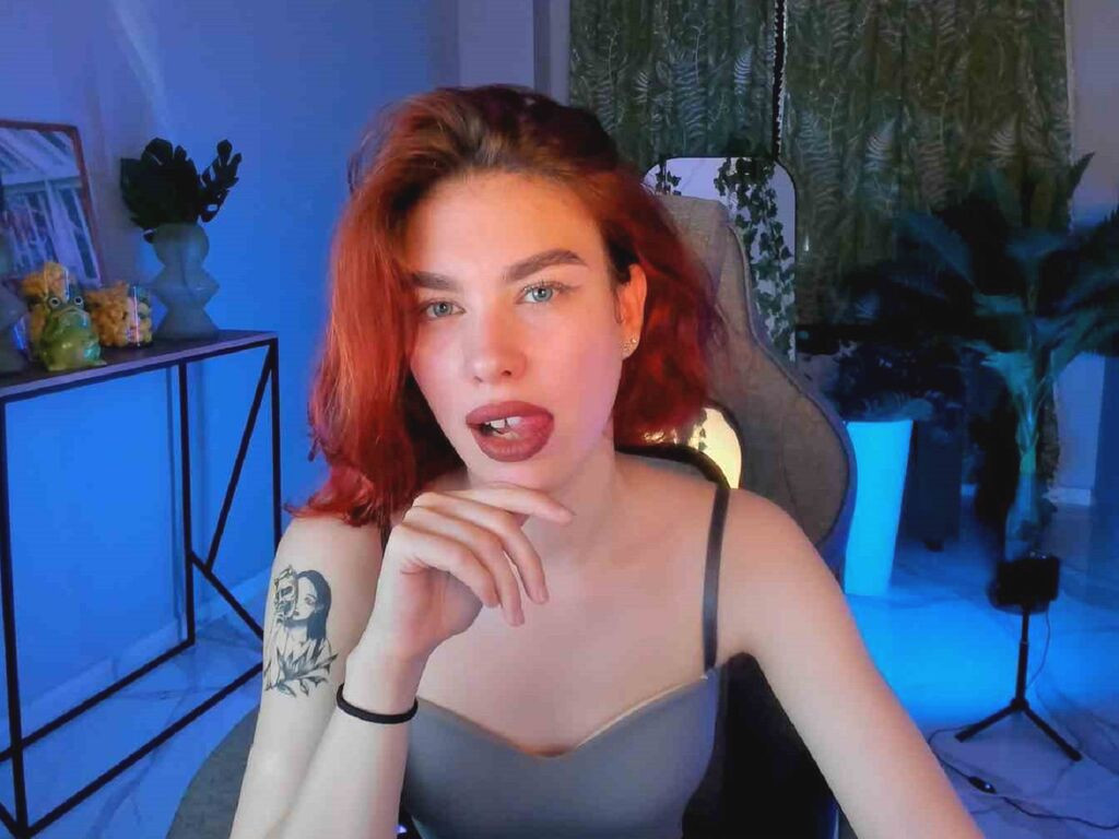 SeraphineWilson nude cam model profile photo