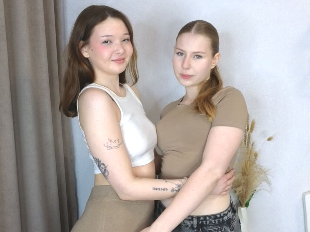 ShantaAndCostale naked cam model gallery photo