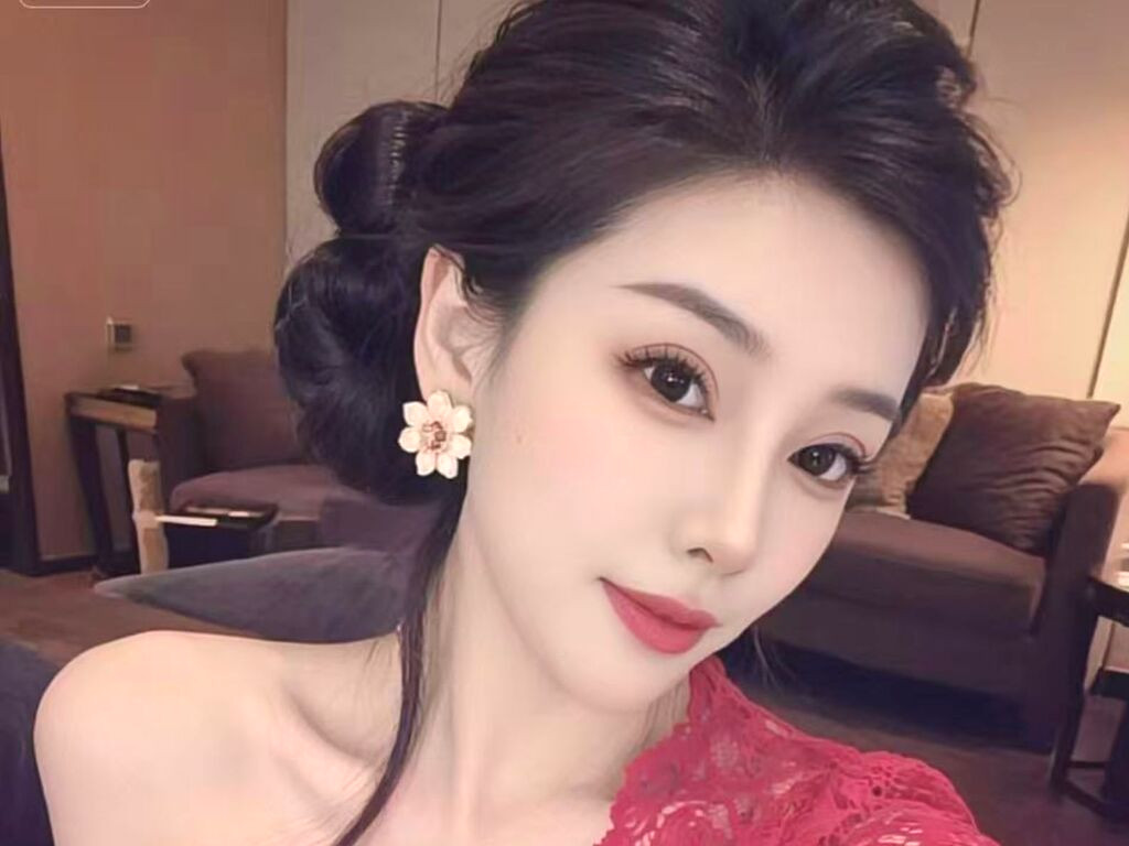 ShuFang nude cam model profile photo