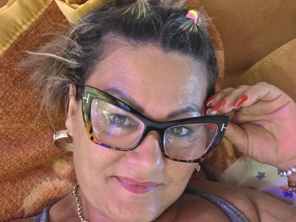 SoniaMoriciove nude cam model profile photo