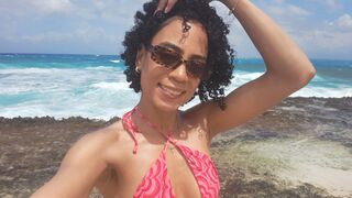 SophiaBond 24 female hot cam model profile
