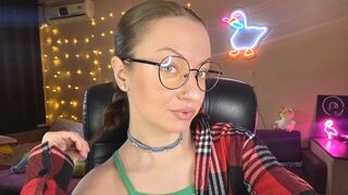 SophieLeroux 25 female strip related cam model profile