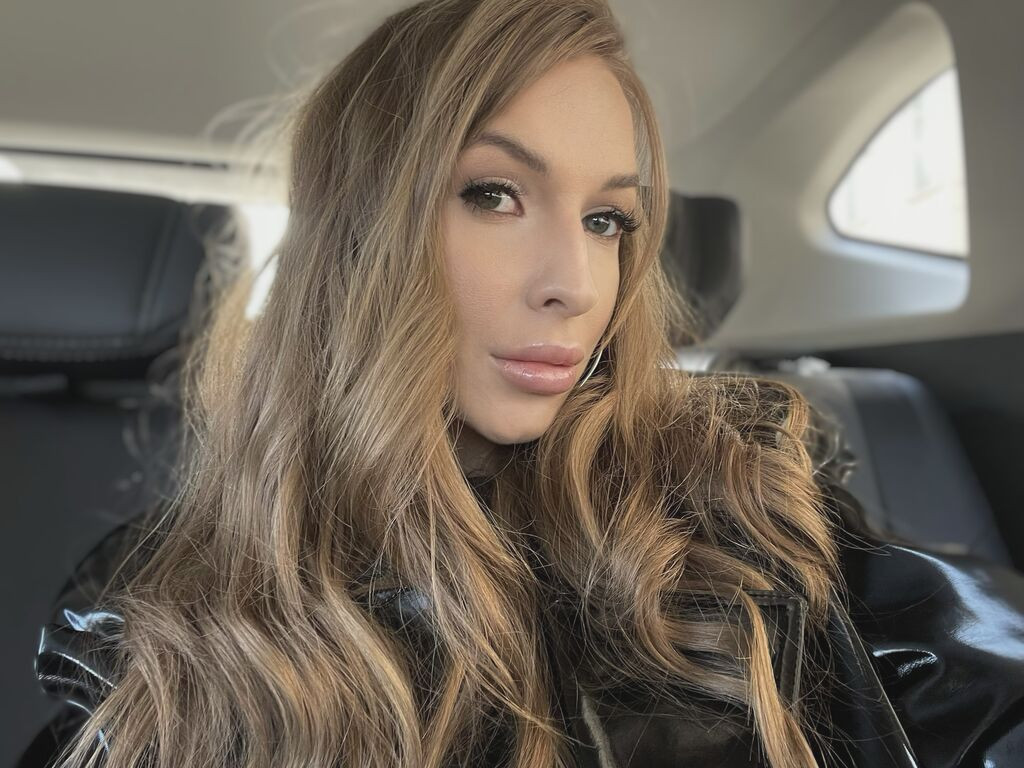 SophieViv naked cam model gallery photo