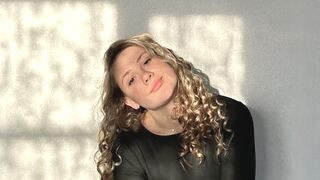 StefanyKovalski 18 female live cam model profile