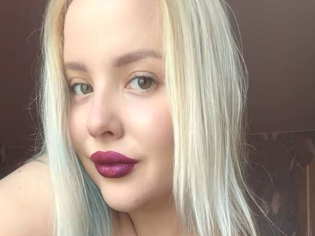 StellaWatts naked cam model gallery photo