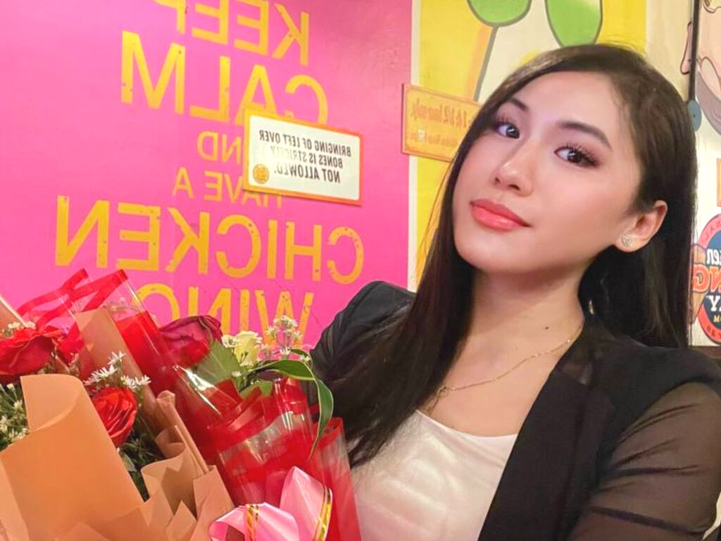 SukiSoju naked cam model gallery photo