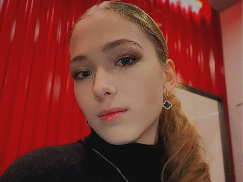 SusanMimi Naked