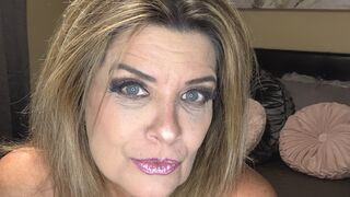 TaylorCougar 58 female naked cam model profile