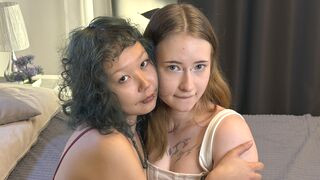 TempleAndSumiko 18 female lesbian strip related cam model profile